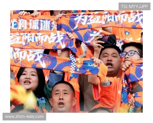 球迷回归赛场助威，疫情后主场氛围全面恢复